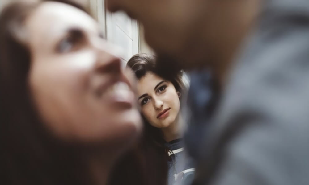 Как перестать ревновать? Как перестать завидовать? Чем зависть отличается от ревности?