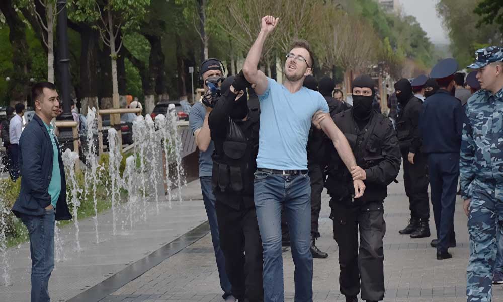 Митинги в Алматы и Нур-Султане. Что повлияло на людей совершить такой поступок?