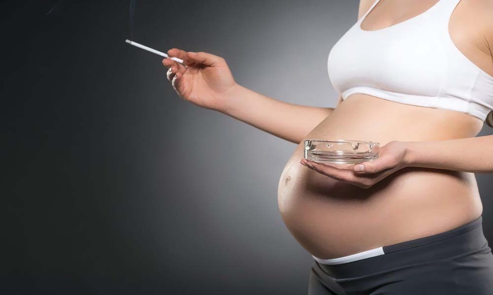 Как влияет курение на беременность?