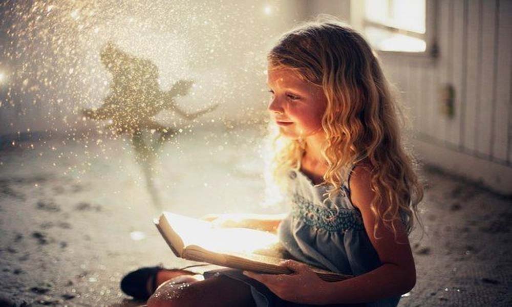 5 причин читать детям сказки на ночь