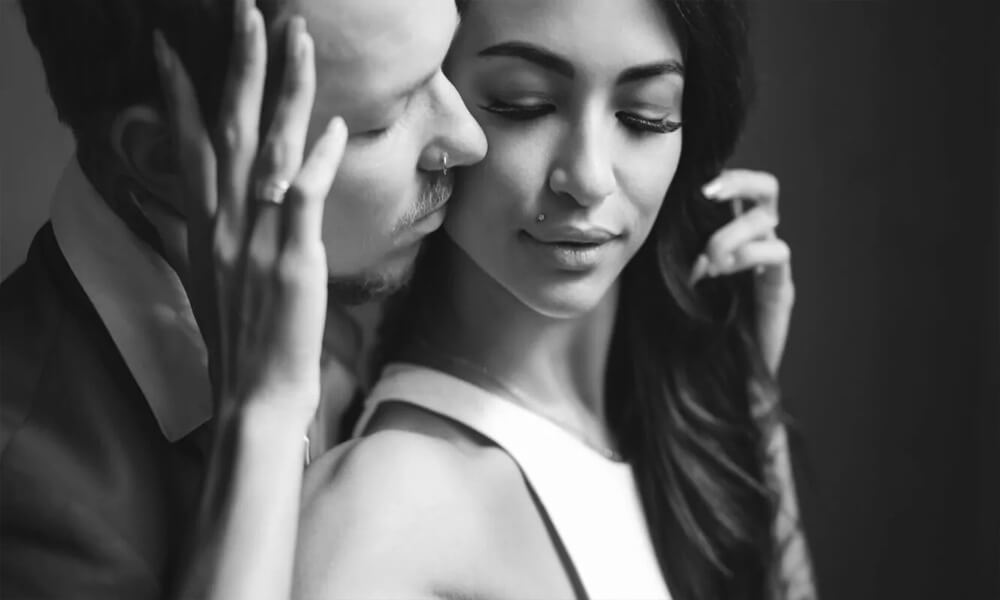 Как влюбить в себя мужчину? 25 эффективных способов сделать это!