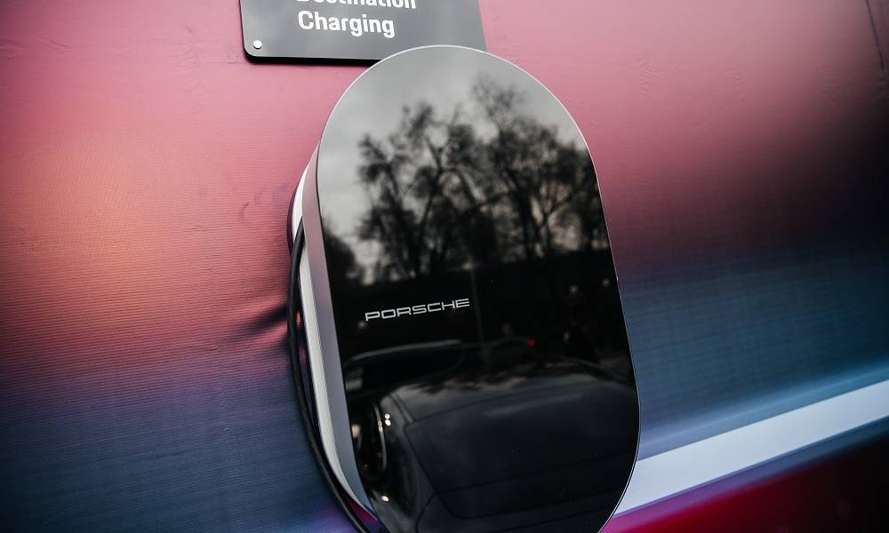 Новая Зарядная Станция Для Электрокаров Появилась В Алматы