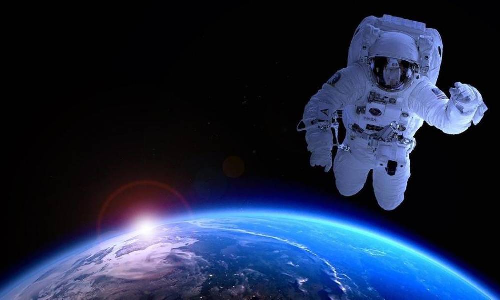 Что посмотреть перед полетом: IVI узнал о любимых фильмах космонавтов