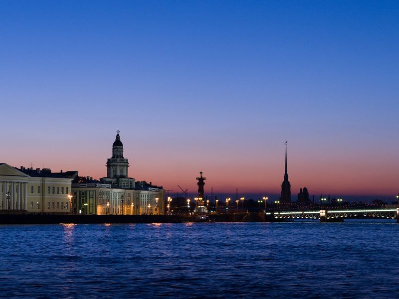 Какие достопримечательности Петербурга лучше смотреть ночью