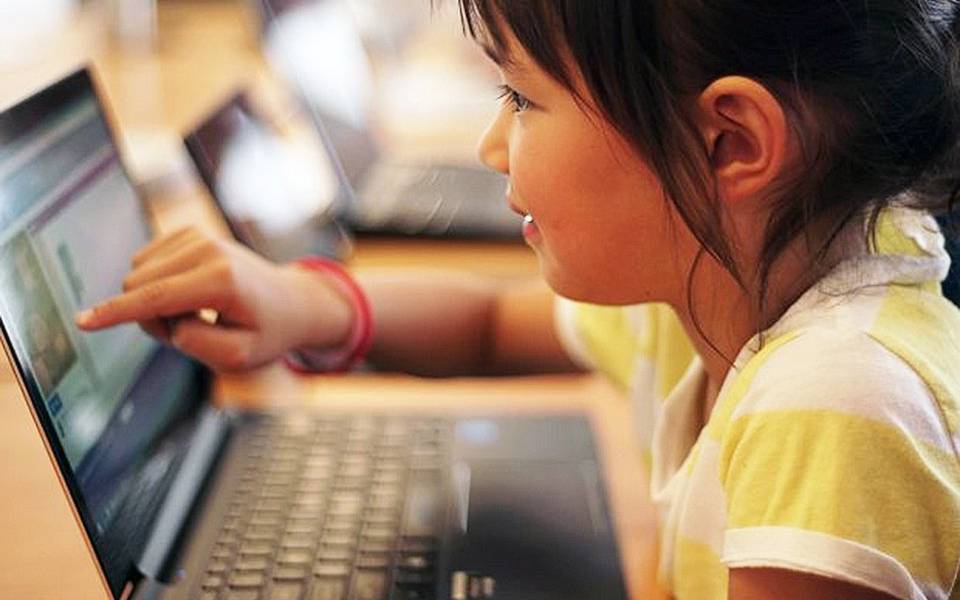 Научите ребенка программированию вместе с академией "ШАГ"