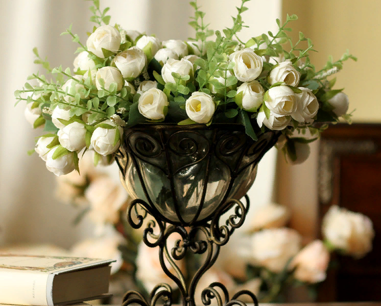 Искусственные цветы: красота вечного цветения