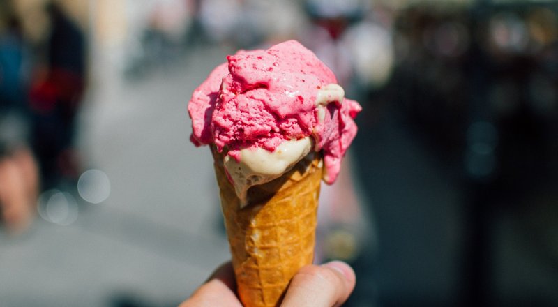 Сравнение мягкого и традиционного мороженого: какие отличия и что выбрать?
