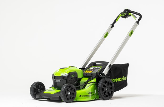 По щучьему велению, по моему хотению: 3 самоходных аккумуляторных устройства, которые точно облегчат работу на участке