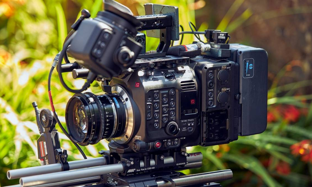 Canon добавляет новые форматы съемки Cinema RAW Light в EOS C500 Mark II с помощью обновления встроенного ПО