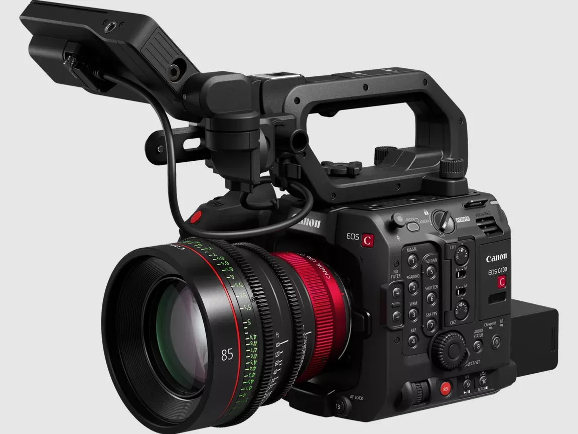 Canon представляет кинокамеру EOS C400 с RF-байонетом и кинообъективом Cine Servo, разработанную для повышения универсальности