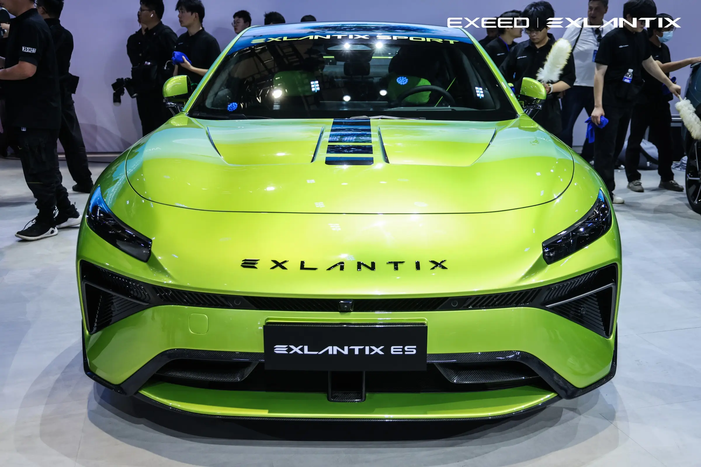 EXEED представил новые электрические премиум-модели EXLANTIX на Шанхайском автосалоне