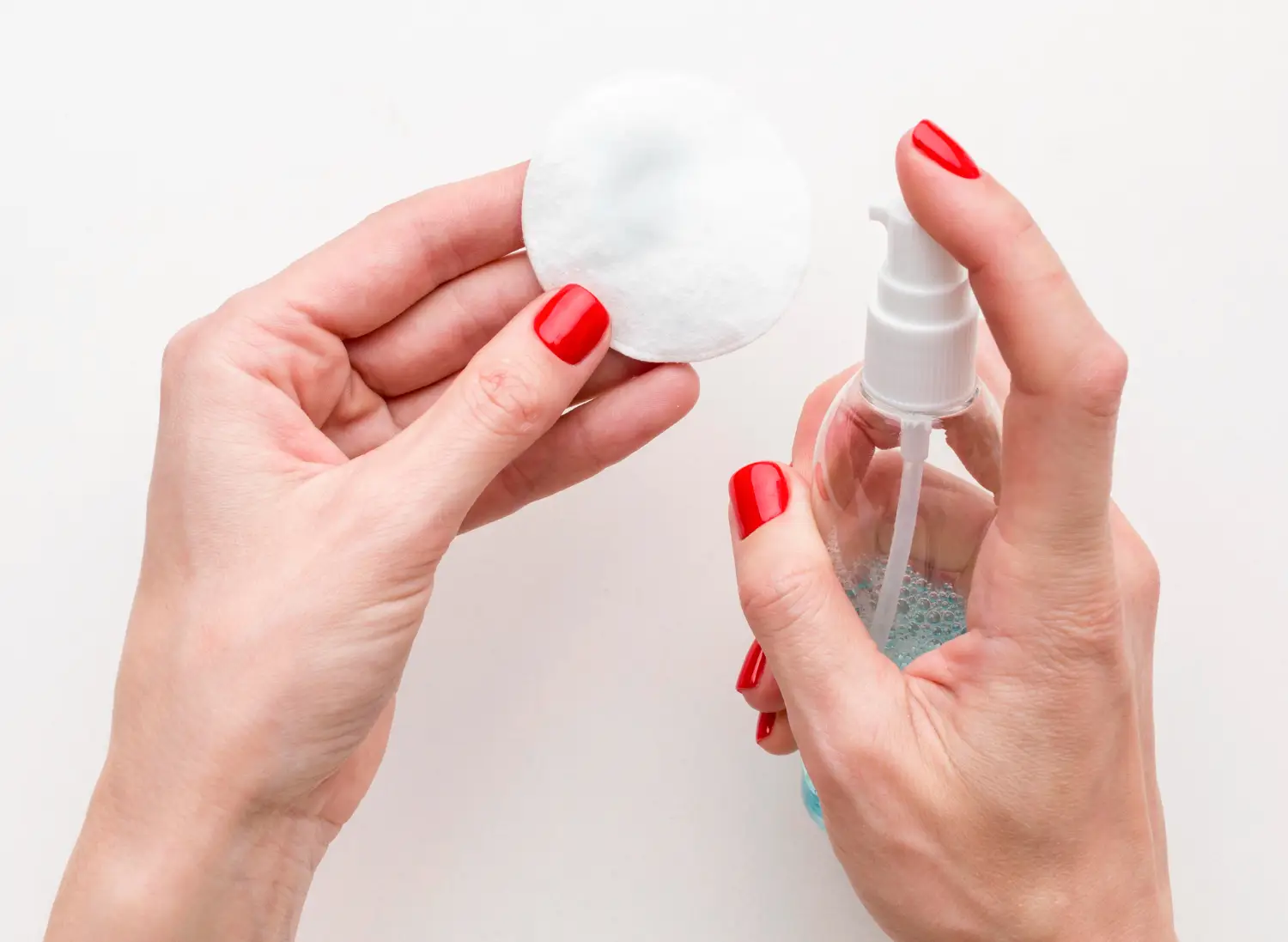 Как выбрать средство для снятия гель-лака без вреда для ногтей