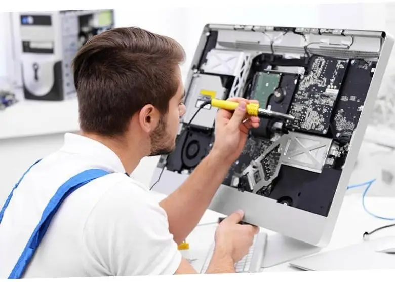 Моноблок включается, но экран не показывает изображение — возможные причины