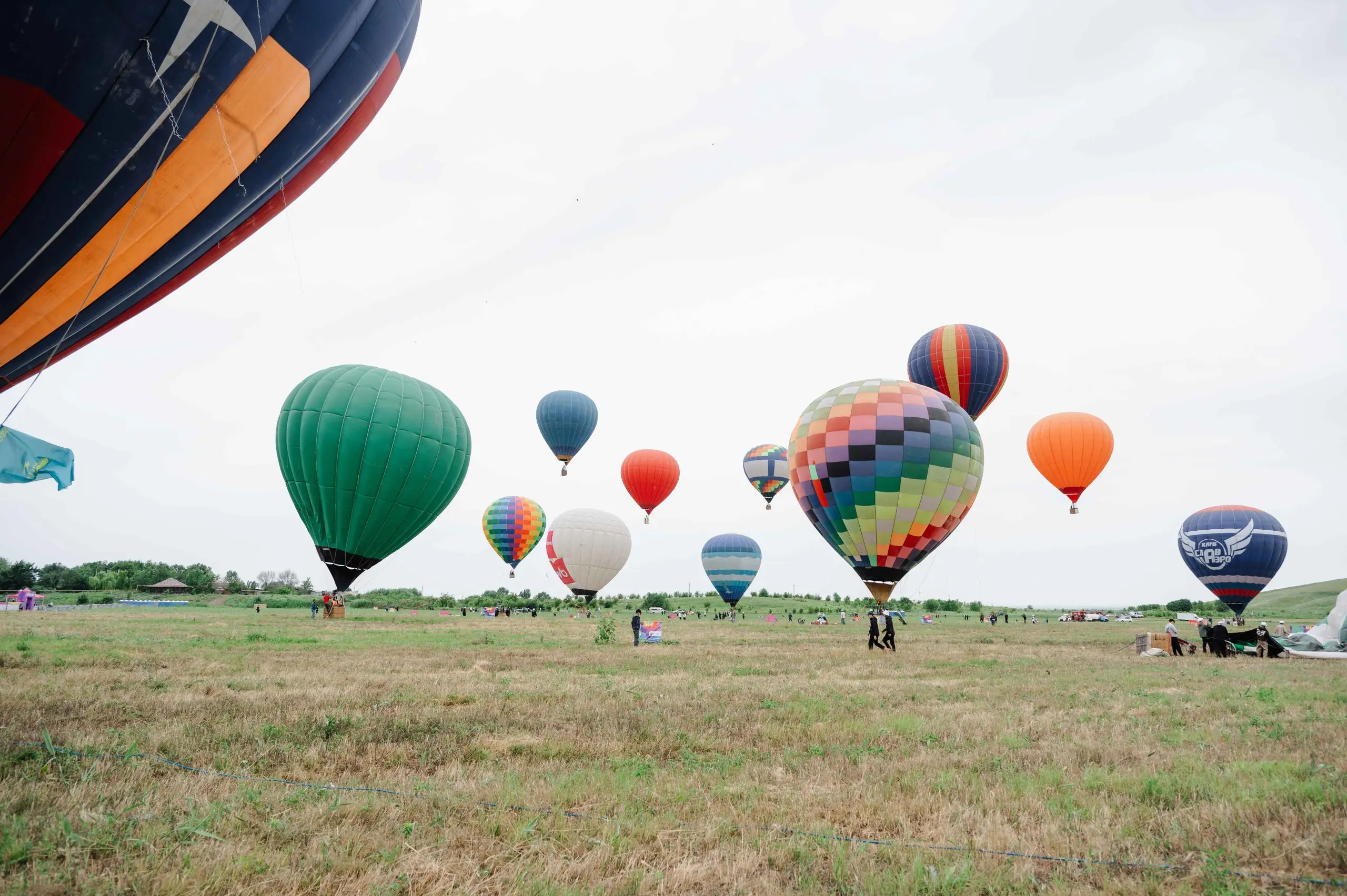 Qazaqstan International Balloon Festival собрал более 30 000 гостей