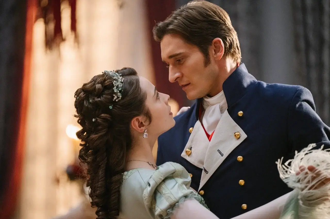 Пять причин посмотреть сериал «История его служанки» на Иви