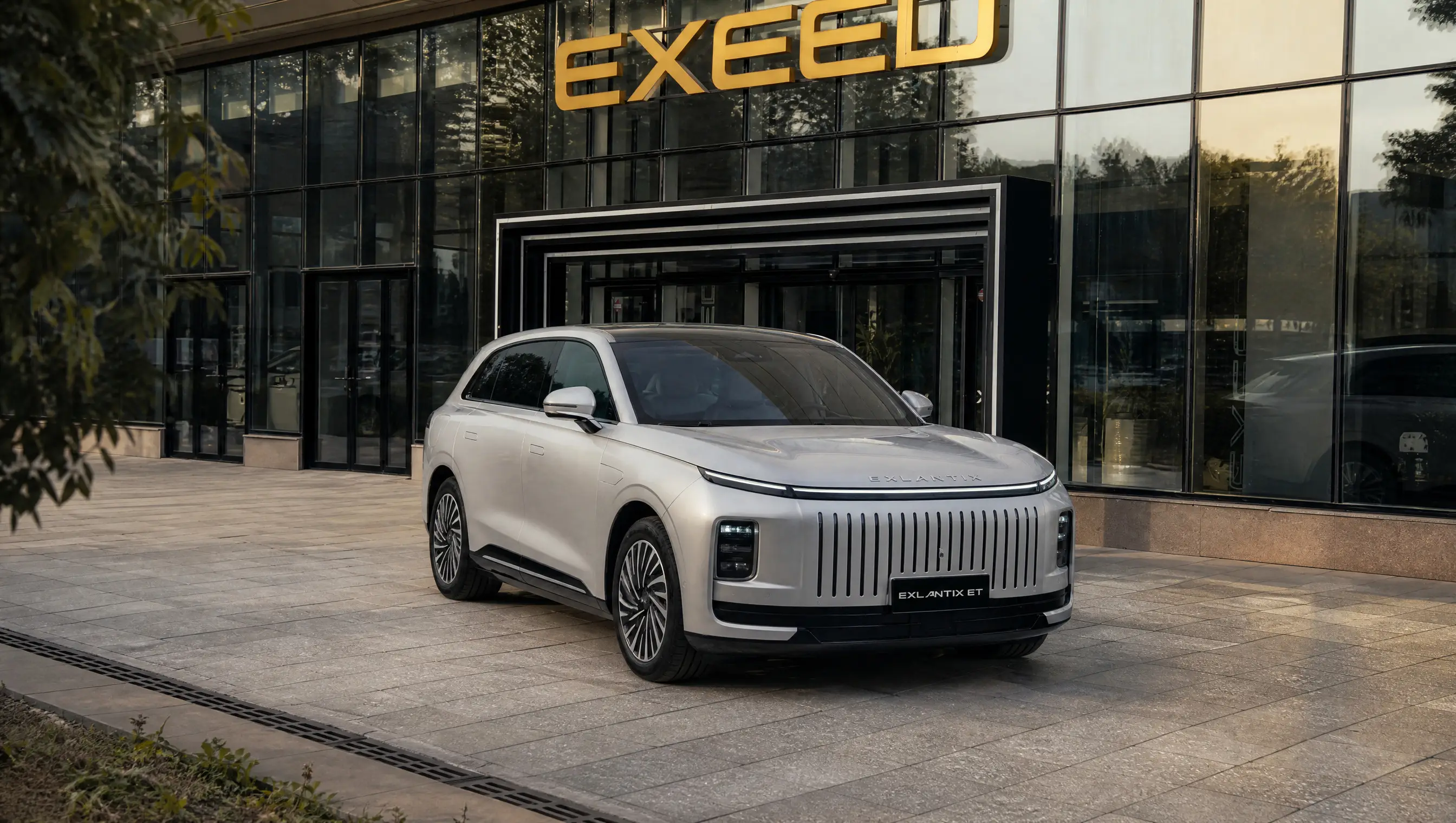 EXEED выходит в сегмент гибридов в Казахстане с EXLANTIX ET EXEED выходит в сегмент гибридов в Казахстане с EXLANTIX ET